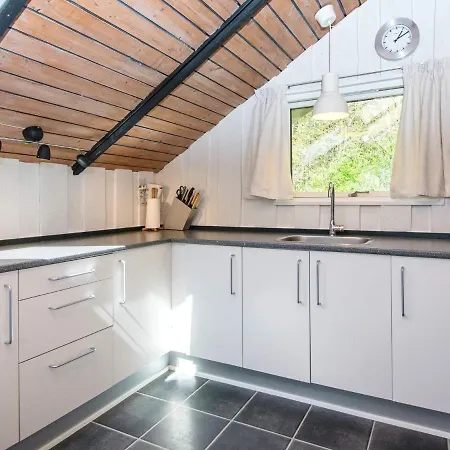 Holiday home 4 Person Holiday In Toftlund