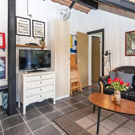 4 Person Holiday In